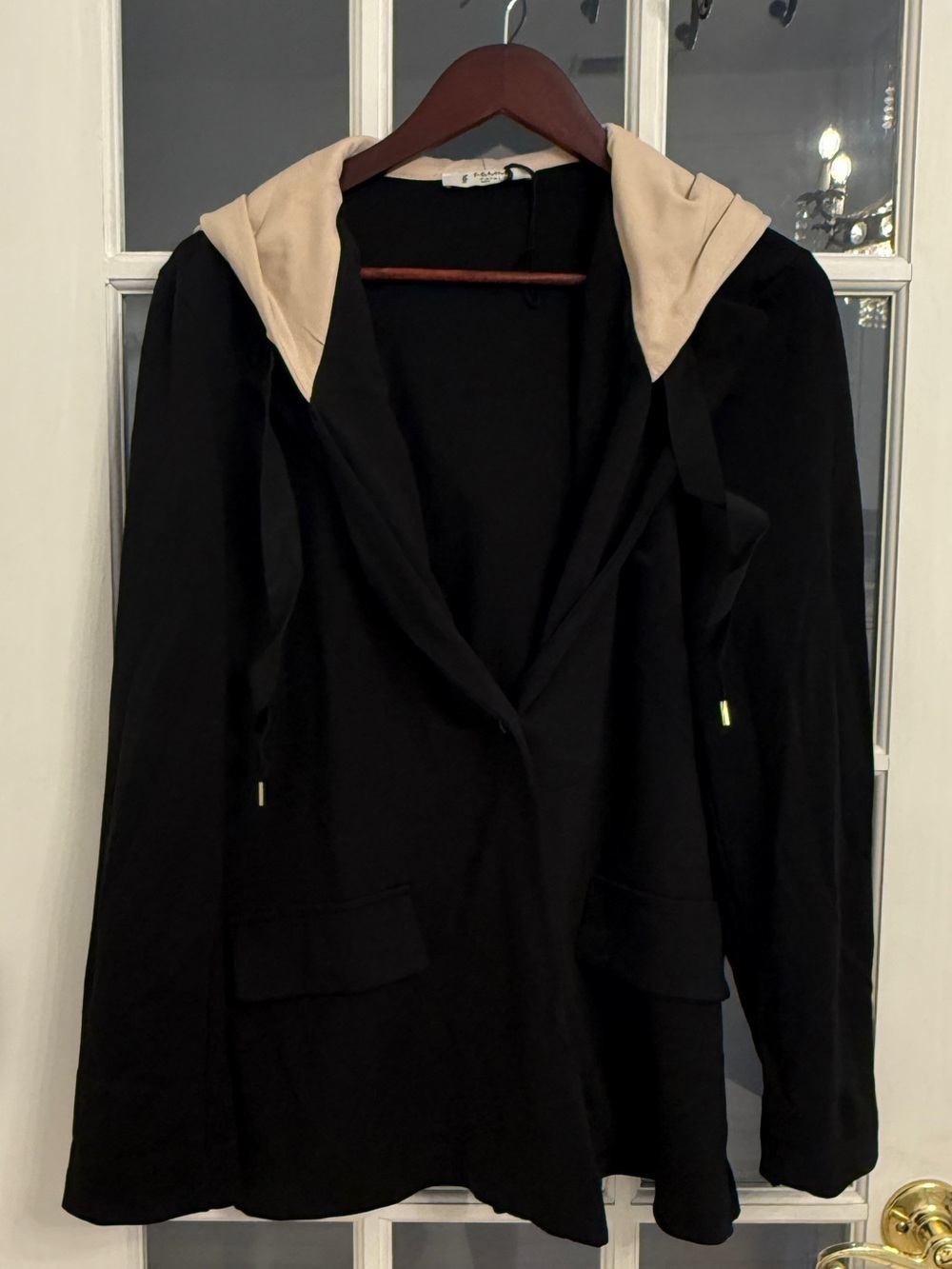 FEMME FATALE Made in Italy Women’s Black & Cream Two Tone Button Hoodie Size L